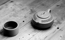 紫砂壶图片：陆轶舟新作 曼生遗韵 刻绘别具一格 扁石 优质段泥 传统器形 - 美壶网