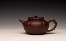 紫砂壶图片：酒虎最新力作 做工精致 器形周正 全手工太极如意 - 美壶网