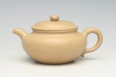 紫砂壶图片：手磨本山绿纯手工制作仿古壶 - 美壶网