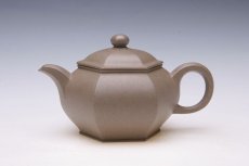 紫砂壶图片：全手工六方宫灯壶 - 美壶网