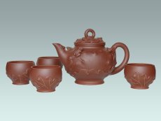 紫砂壶图片：荷塘蛙声 - 美壶网