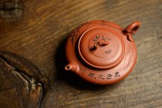 紫砂壶图片：优质朱泥 绿茶友人 扁竹 简意花货 - 美壶网