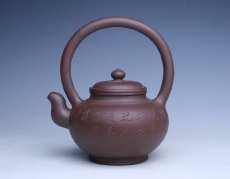 紫砂壶图片：汉风提梁 - 美壶网