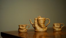 紫砂壶图片：林秀明最新作品 全手精品 文雅十足  清逸套组 一壶竹韵~ - 美壶网