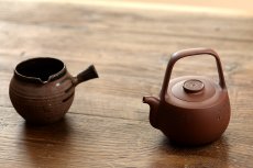 紫砂壶图片：钱建荷全手新作 福乐提梁 做工精致 国助袁德波装饰 - 美壶网