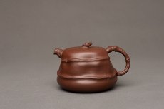 紫砂壶图片：花货新风尚 道法自然 妙趣横生 潘丹初乙未年全手之作 溪竹 - 美壶网