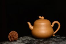 紫砂壶图片：曲峰最新作品  乾坤葫芦 福禄吉祥 纯正优质段 - 美壶网