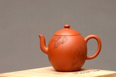 紫砂壶图片：徐亚春新品 优质朱泥 秀气可人 元静 游心堂主人装饰 - 美壶网