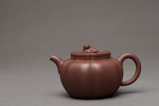 紫砂壶图片：酒虎全手 乙未冬精品佳作 做工精致 狮球二式 推荐~ 优质紫泥 - 美壶网