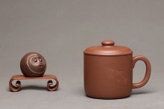 紫砂壶图片：陆轶舟老师精刻 好料盖杯 精工 - 美壶网