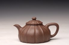 紫砂壶图片：周斌丙申夏全手新作 文气素雅  筋囊器 伴月 - 美壶网