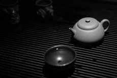 紫砂壶图片：储亚全手明式小品 优质老段泥 文气玩味 如意如意如我心意 - 美壶网