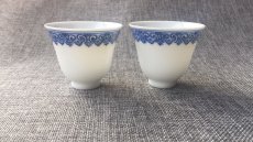 紫砂壶图片：青花纹饰杯 - 美壶网