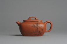 紫砂壶图片：美壶回馈 特惠小四方 一捺底 装饰文气 油润的降坡泥 - 美壶网