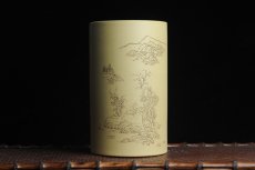 紫砂壶图片：美筒特惠 精品山水高帽笔筒五式  老师不打草稿直接空刻 一气呵成 - 美壶网