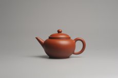 紫砂壶图片：小煤窑朱泥 全手工水平壶 端庄秀雅 - 美壶网