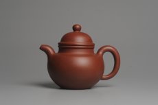 紫砂壶图片：油润底曹青 全手工寿珍掇球 深得老味 做工超好 - 美壶网