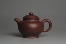 紫砂壶图片：实力派杨老师全手工紫茄泥小品大亨掇只 深得其味 泥料灰常油润 - 美壶网