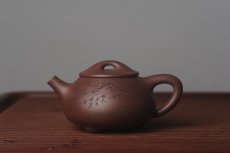 紫砂壶图片：美壶国庆特惠 工料俱佳满瓢（霸王石瓢）装饰通转梅花 特文气 - 美壶网