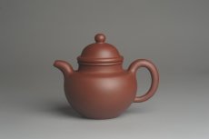 紫砂壶图片：油润底曹青 全手工寿珍掇球 深得老味 做工灰常好 请君细品 作品说话 - 美壶网