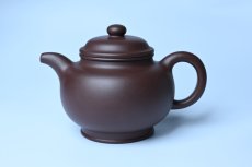 紫砂壶图片：潜力股王老师 美壶特惠 老紫泥全手工大亨掇只壶 - 美壶网