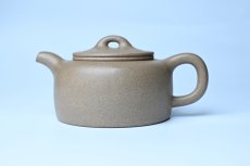 紫砂壶图片：特好高温本山老段泥 全手工过桥井栏壶 - 美壶网