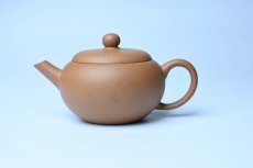 紫砂壶图片：美壶特惠 特好老段泥圆珠壶 - 美壶网