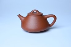 紫砂壶图片：美壶特惠 精致特好黄龙山宝山矿区红降坡泥小子冶石瓢壶 - 美壶网