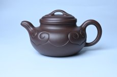 紫砂壶图片：美壶特惠 精致特好老紫泥仿古如意壶 茶人醉爱 - 美壶网