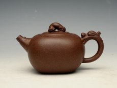 紫砂壶图片：神龙 泥料：金砂点 250cc - 美壶网