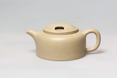 紫砂壶图片：牛盖莲子 - 美壶网