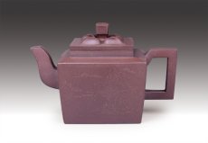 紫砂壶图片：菱花四方 - 美壶网
