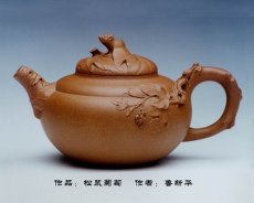 紫砂壶图片：松鼠葡萄 - 美壶网