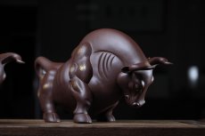 紫砂壶图片：劲牛 - 美壶网