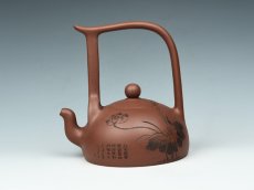 紫砂壶图片：半月提梁 - 美壶网