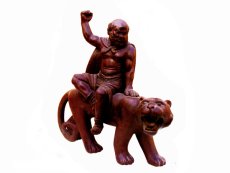 紫砂壶图片：伏虎罗汉   作者：高级工艺师吴克强 - 美壶网