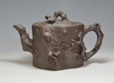 紫砂壶图片：新型梅桩紫 - 美壶网