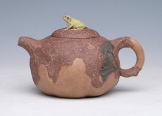 紫砂壶图片：树蛙供春小品 - 美壶网