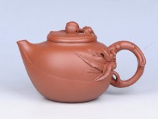 紫砂壶图片：寿桃 作者：范其华 - 美壶网