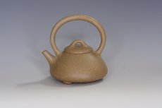 紫砂壶图片：子冶提梁 - 美壶网