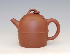 紫砂壶图片：串顶秦钟200cc - 美壶网