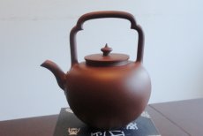 紫砂壶图片：吴径提梁 - 美壶网