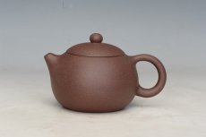 紫砂壶图片：西施 2008年4月年荣获2008首届沈阳.宜兴紫砂精品文化节金奖 - 美壶网