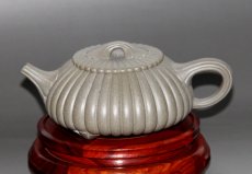 紫砂壶图片：筋囊石瓢 - 美壶网