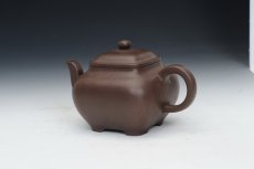 紫砂壶图片：金玉四方 (2) - 美壶网