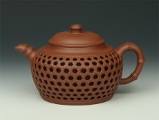 紫砂壶图片：双层镂空竹编 - 美壶网