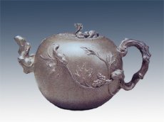 紫砂壶图片：松鼠葡萄 - 美壶网