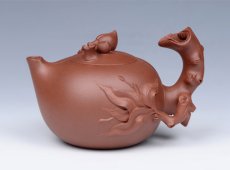 紫砂壶图片：寿桃 13000元 - 美壶网