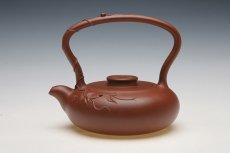 紫砂壶图片：暗香提梁 - 美壶网
