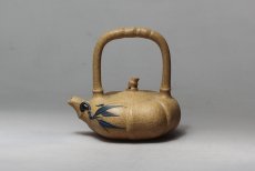 紫砂壶图片：罗汉提梁 - 美壶网